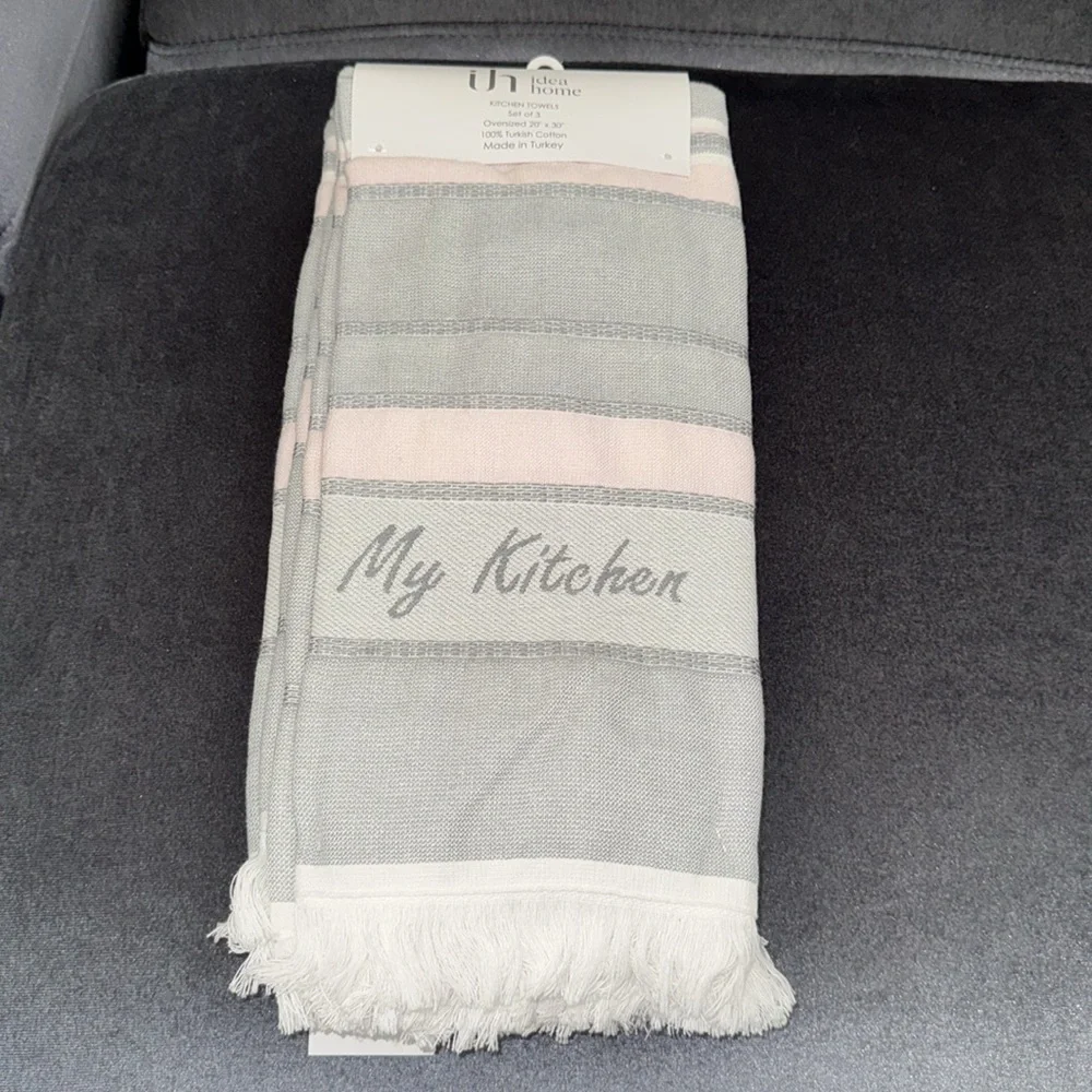 Idea Home Kitchen Towels Size Oversized 20” x 30” Color Light Pink White Gray